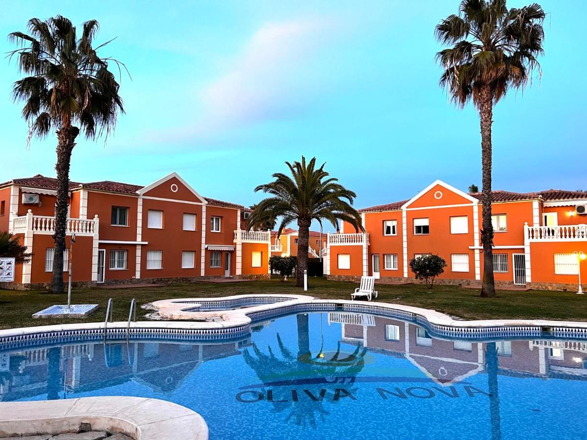 Oliva Nova Beach & Golf Resort Club Sevilla VI Luaran gambar